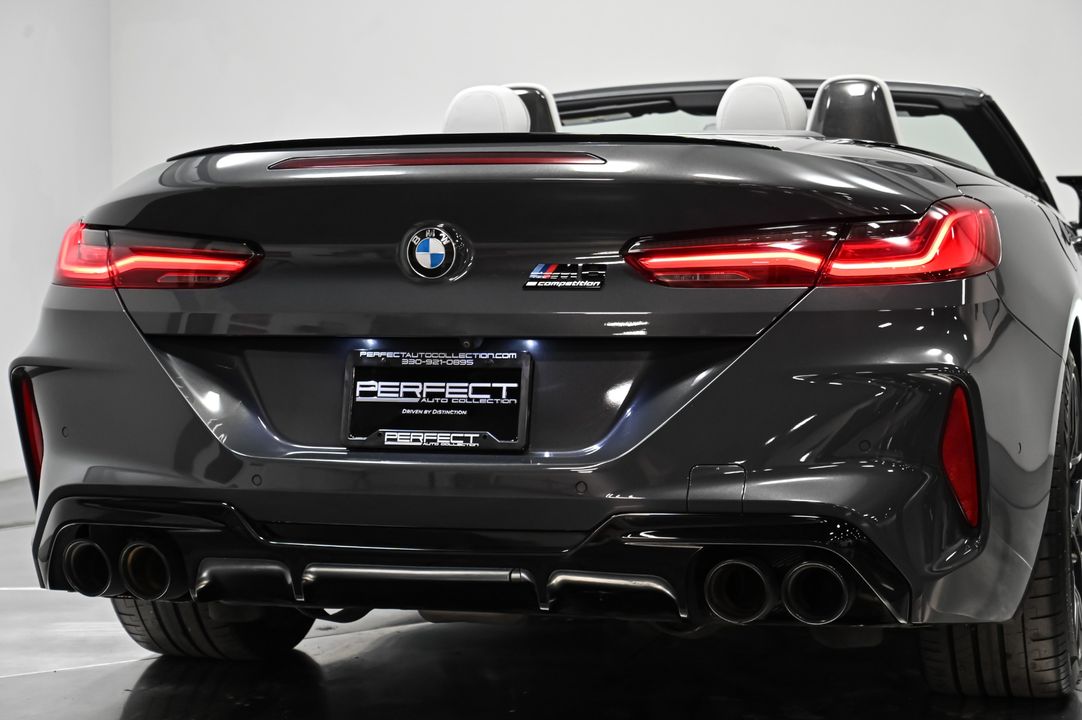 2022 BMW M8