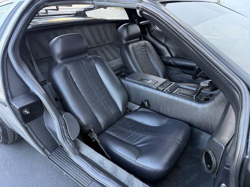 1981 DeLorean DMC-12