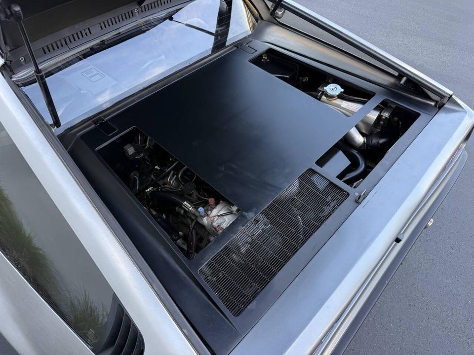 1981 DeLorean DMC-12