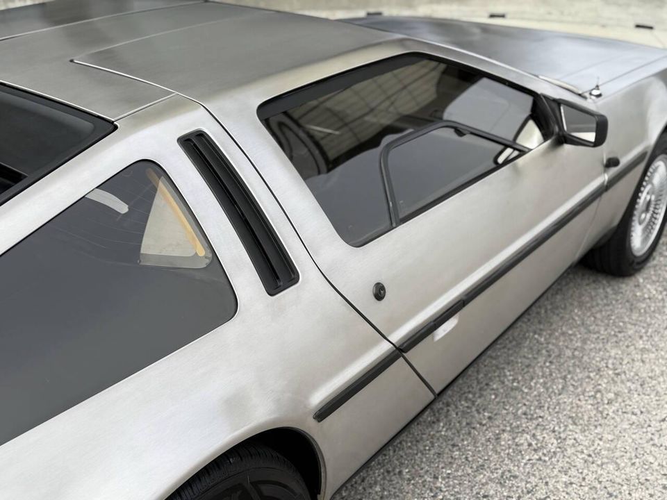1981 DeLorean DMC-12