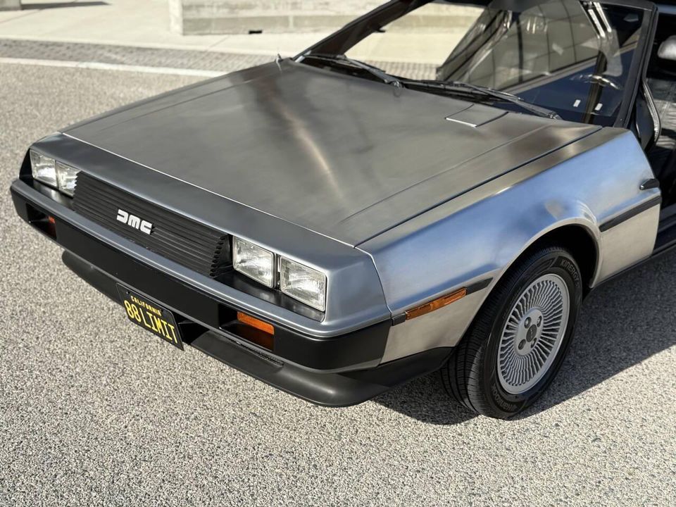 1981 DeLorean DMC-12