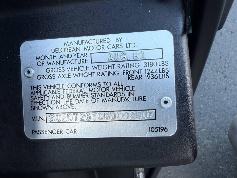 1981 DeLorean DMC-12