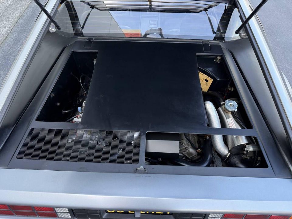 1981 DeLorean DMC-12