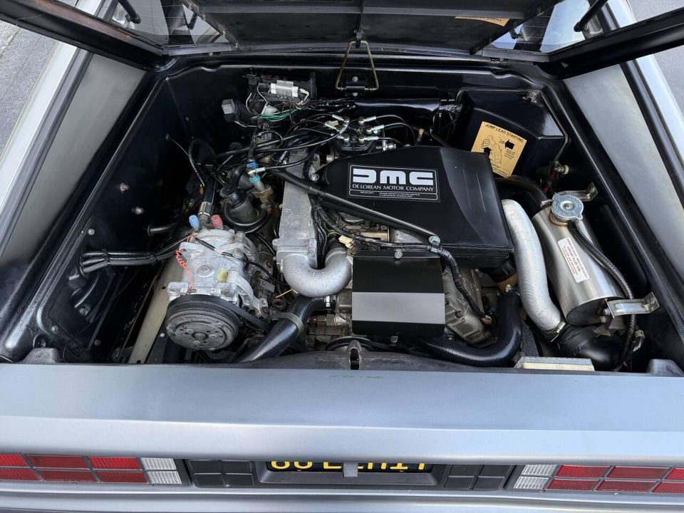 1981 DeLorean DMC-12