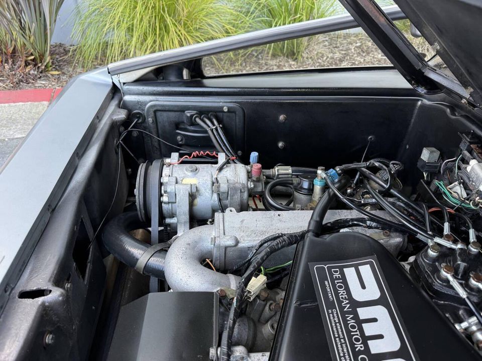 1981 DeLorean DMC-12