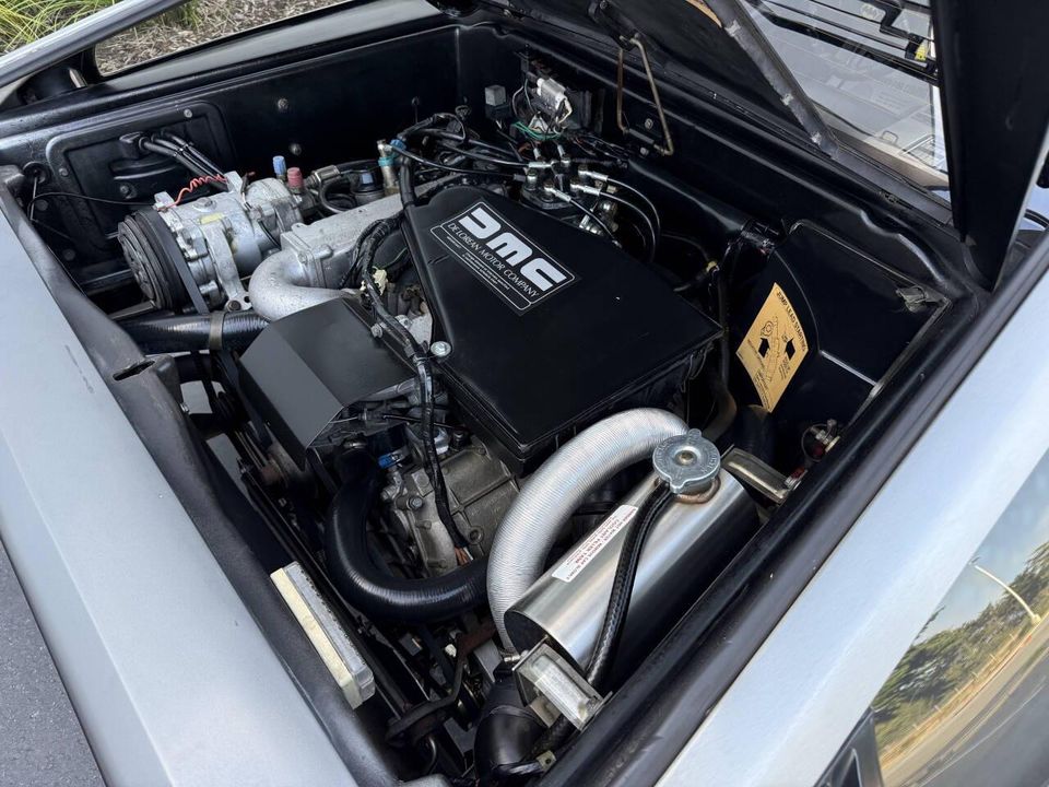 1981 DeLorean DMC-12