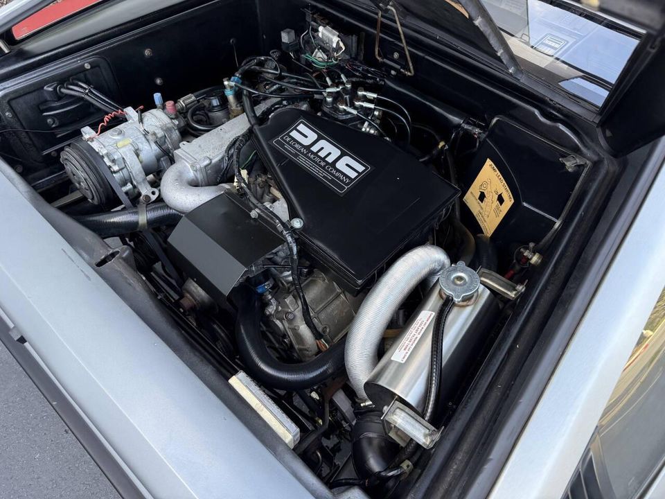 1981 DeLorean DMC-12