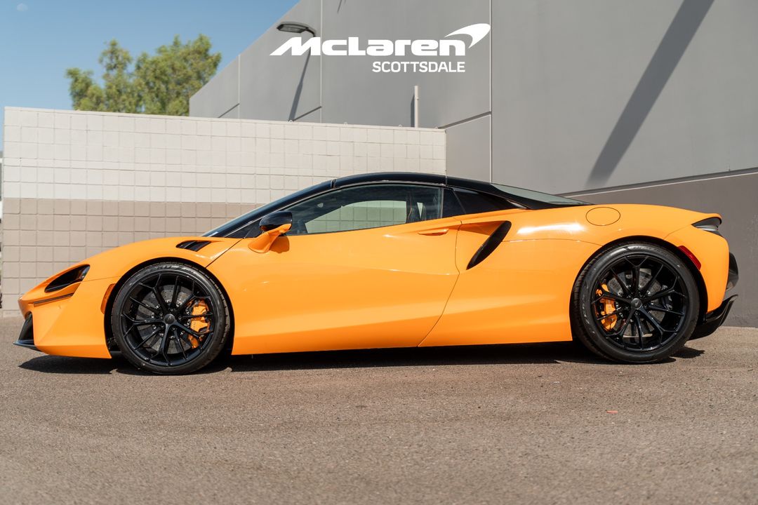 2026 MCLAREN ARTURA