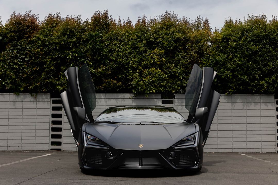 2024 Lamborghini Revuelto