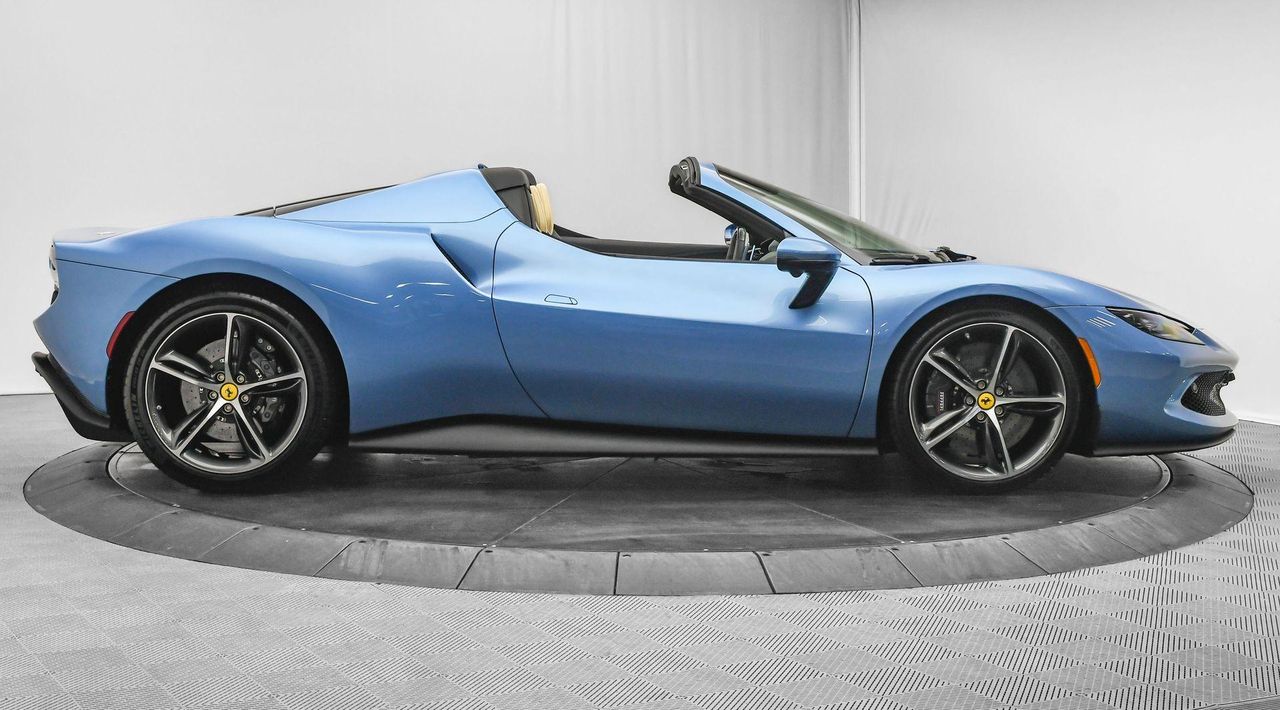 2024 Ferrari 296 GTS