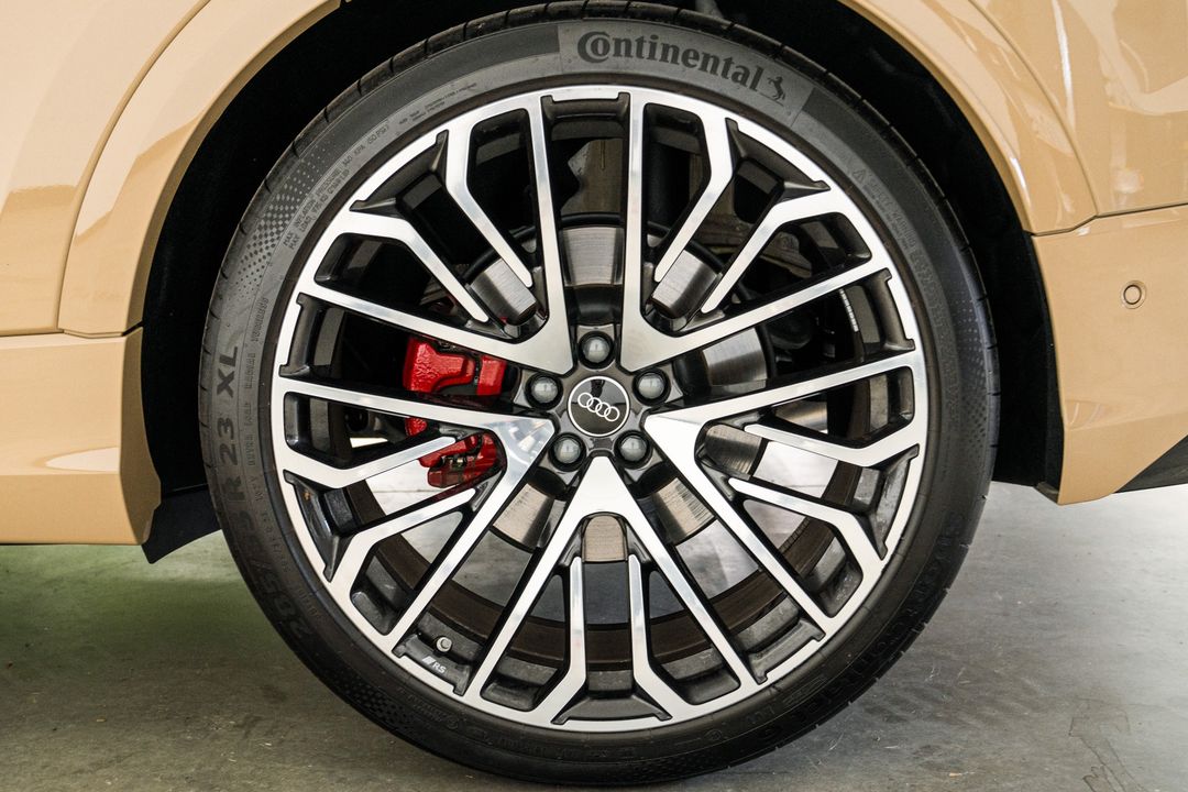 2024 Audi SQ8
