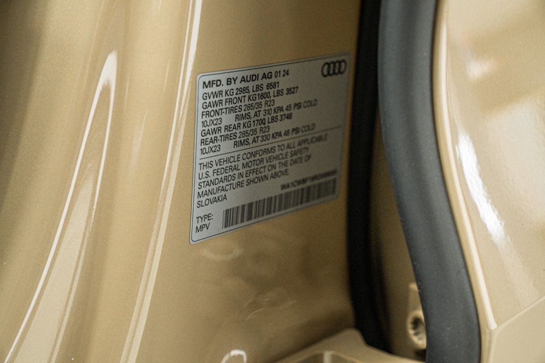 2024 Audi SQ8