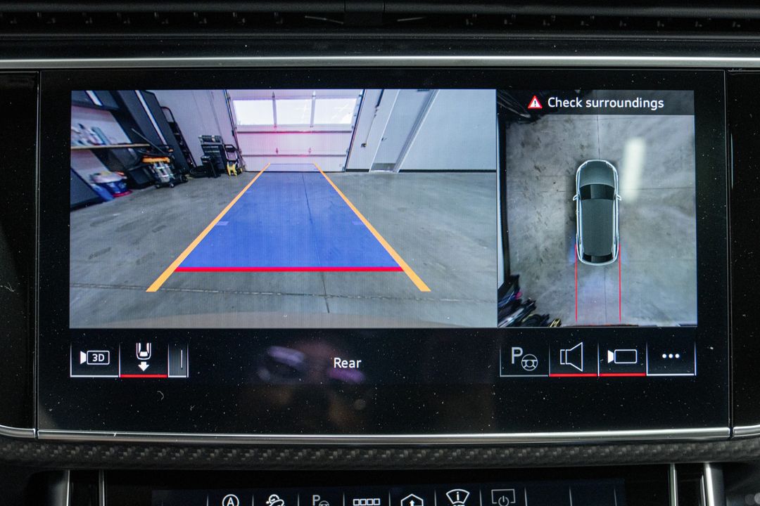 2024 Audi SQ8