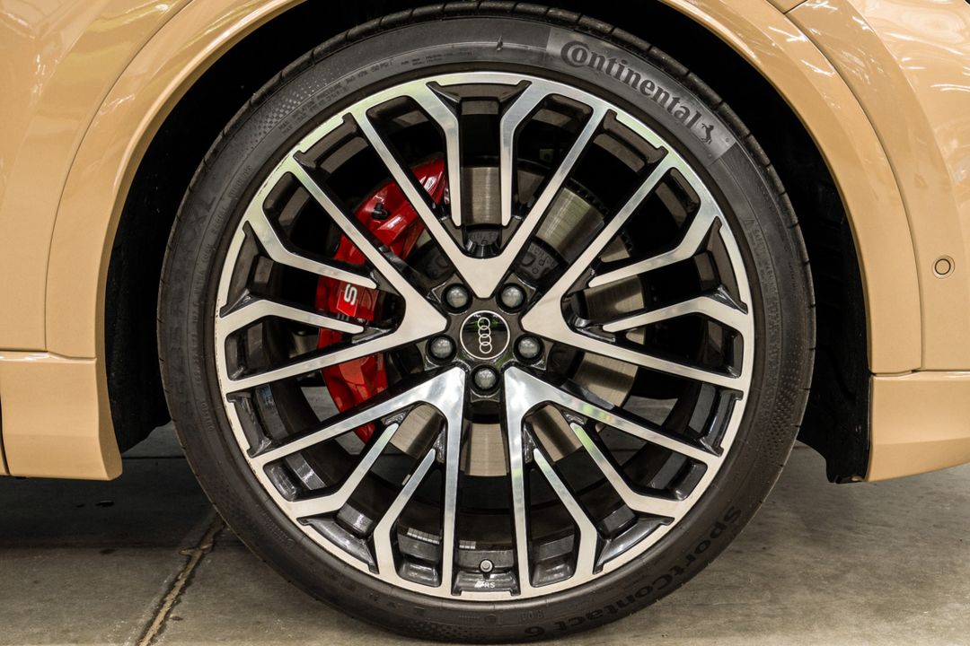 2024 Audi SQ8