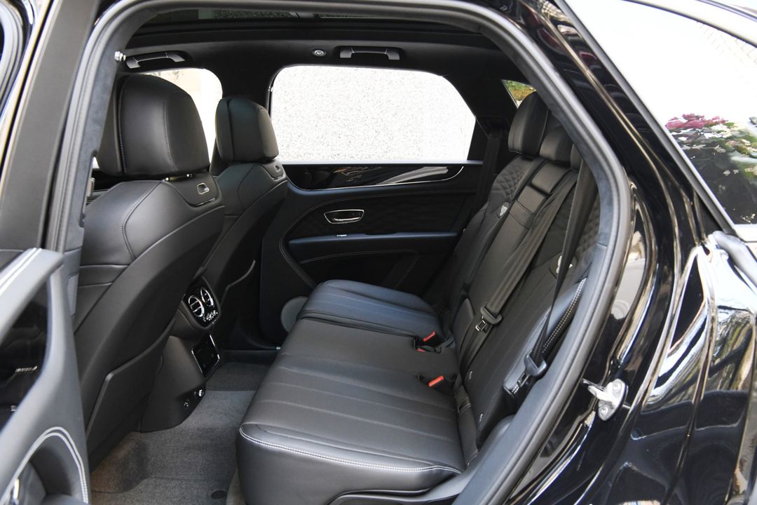 2025 Bentley Bentayga