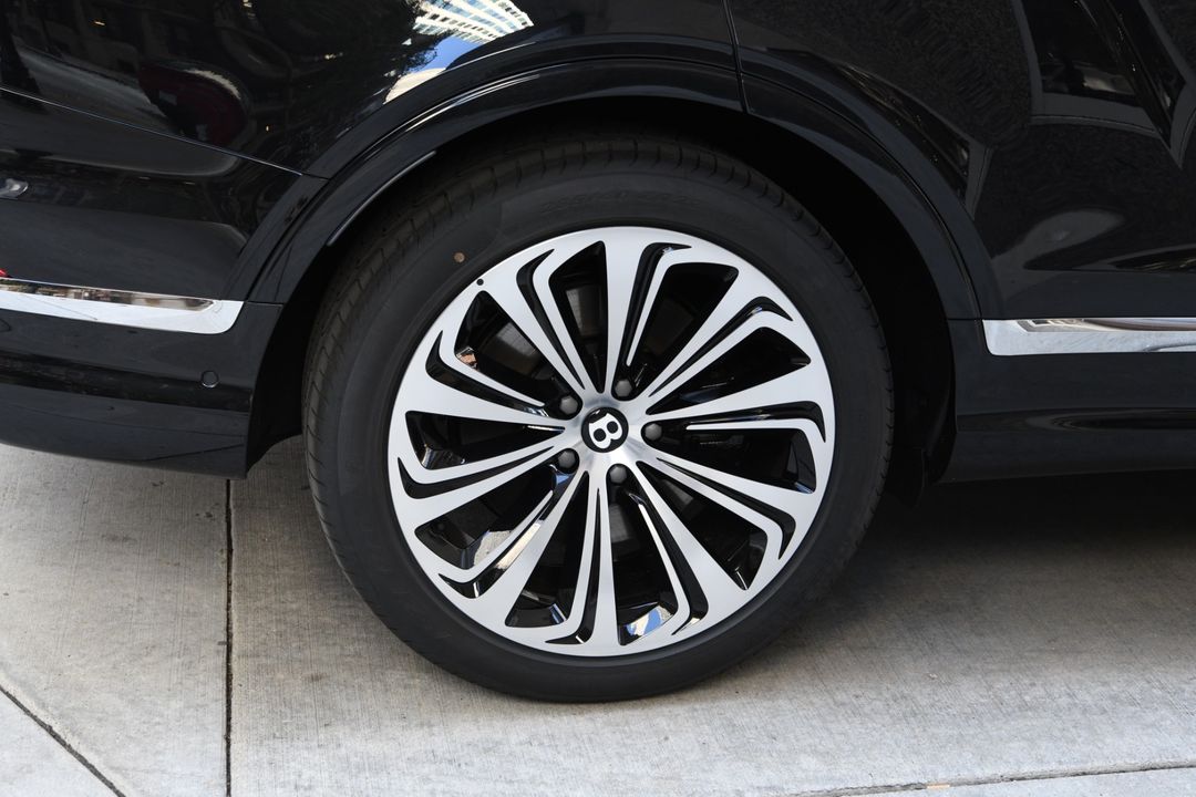 2025 Bentley Bentayga