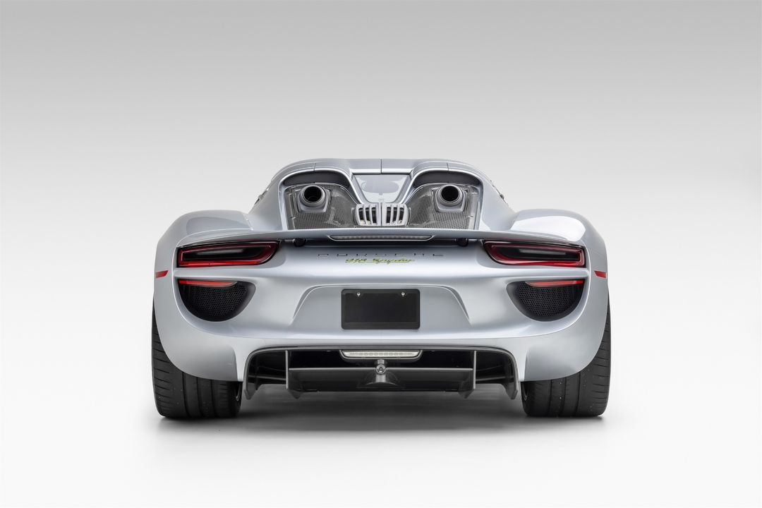 2015 Porsche 918 Spyder