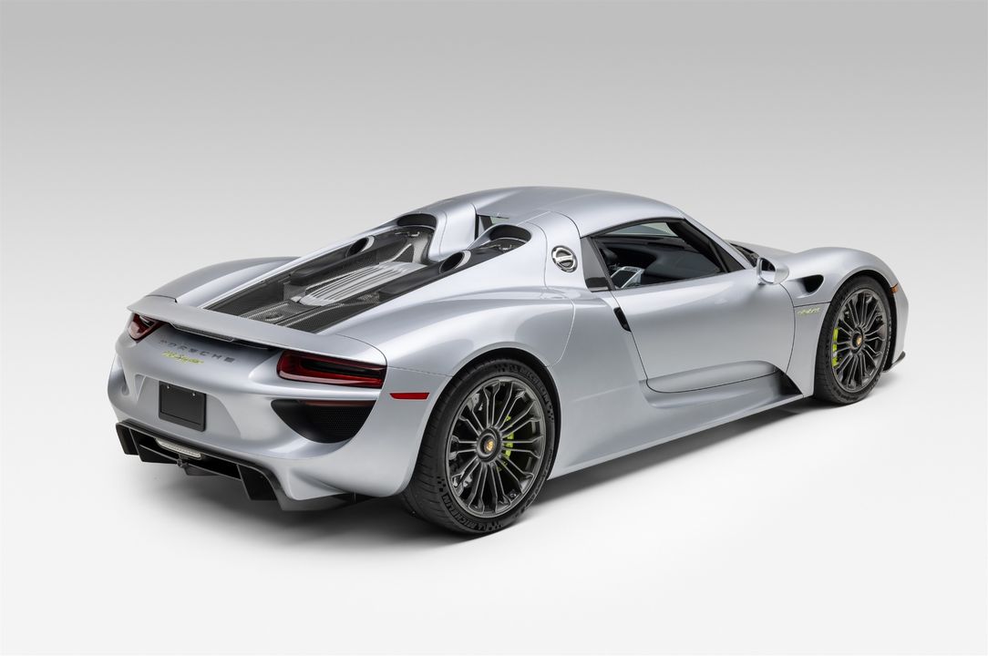 2015 Porsche 918 Spyder