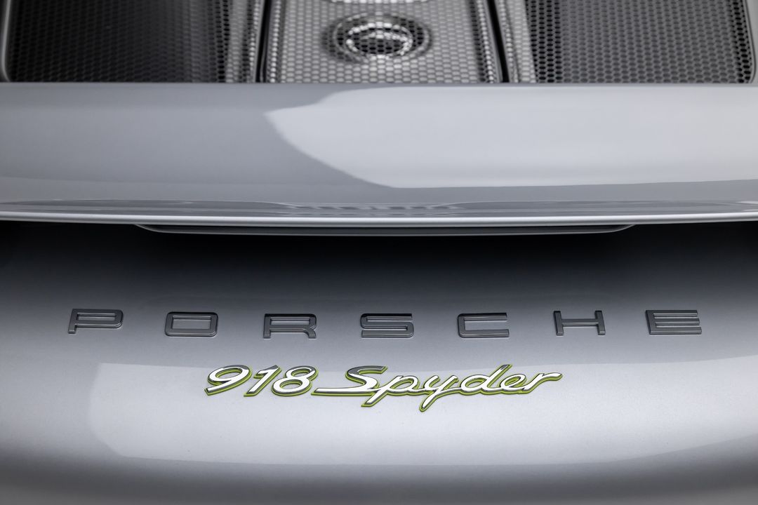 2015 Porsche 918 Spyder