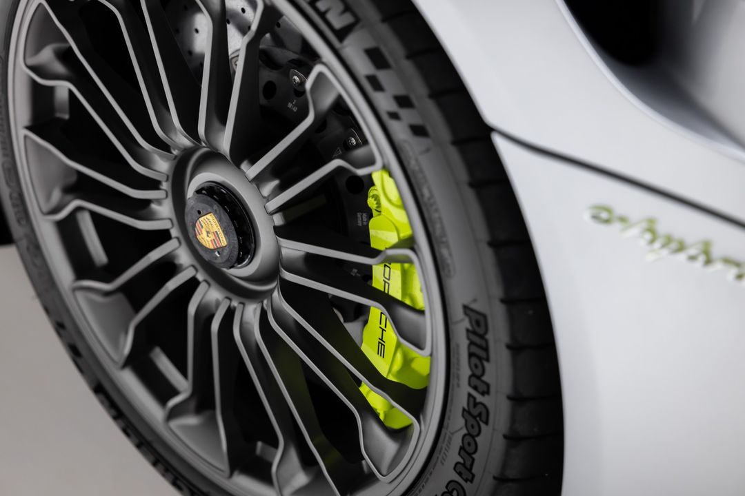 2015 Porsche 918 Spyder