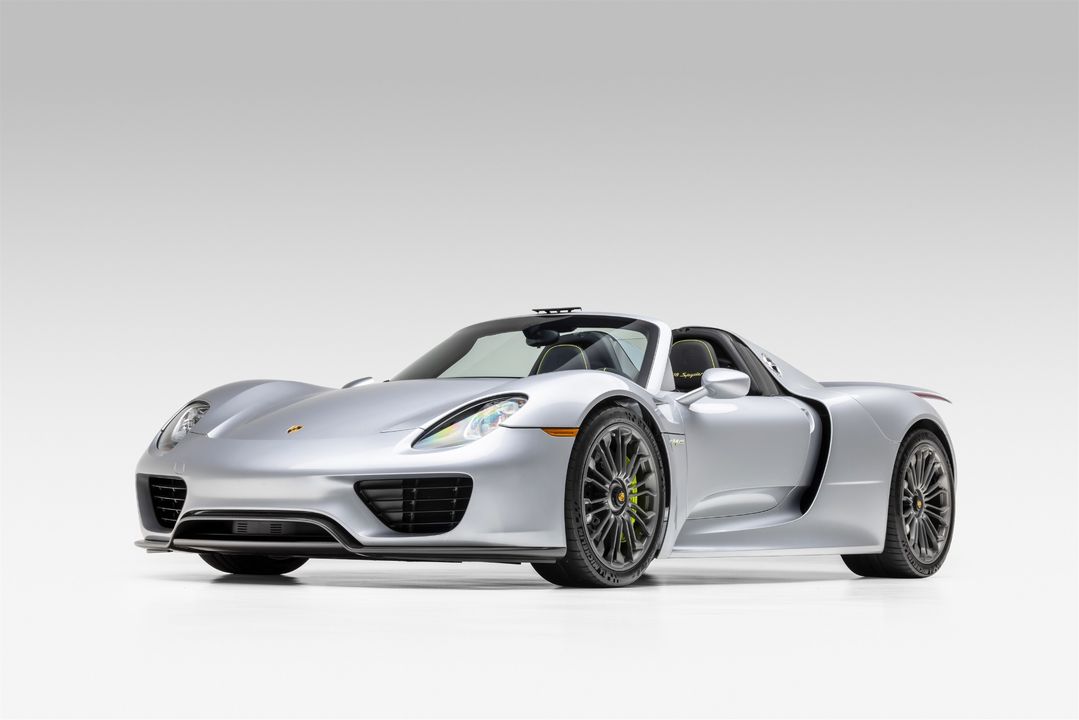 2015 Porsche 918 Spyder