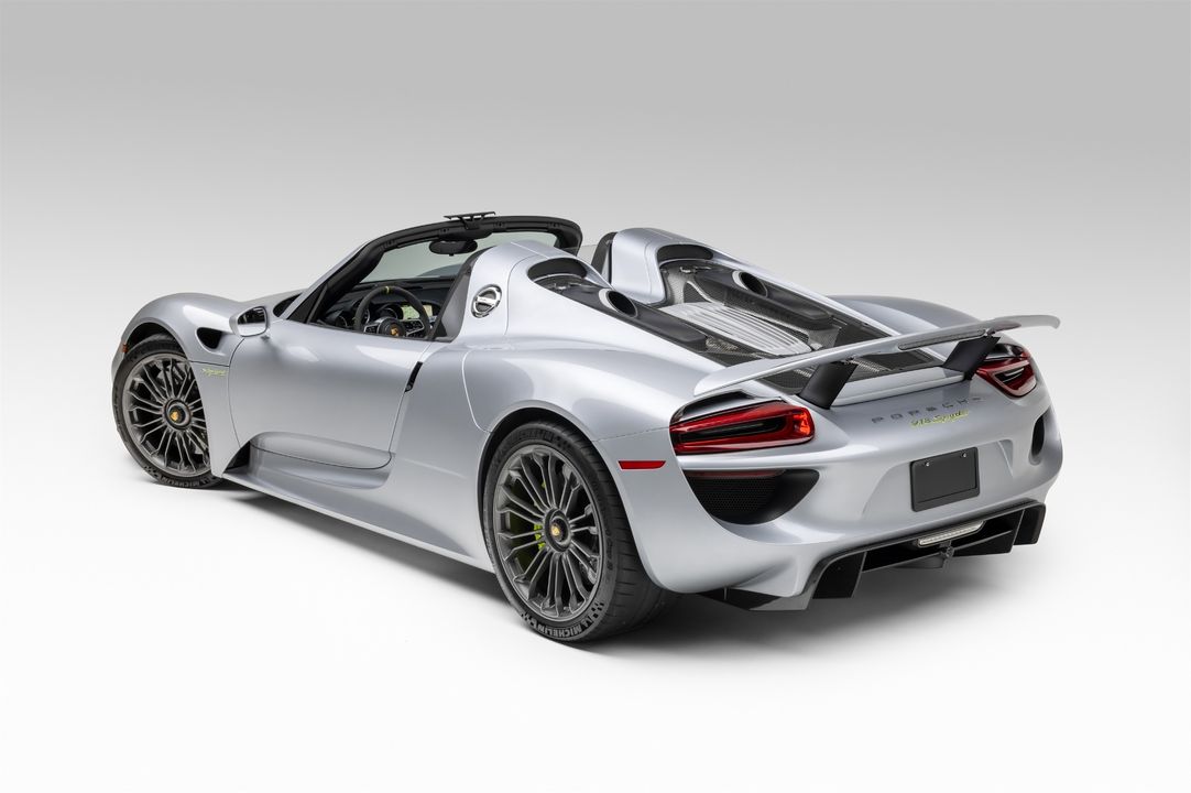 2015 Porsche 918 Spyder
