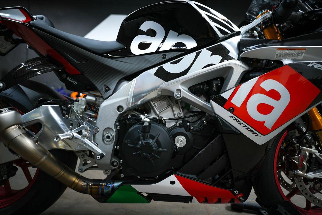 2016 Aprilia RSV4 RF