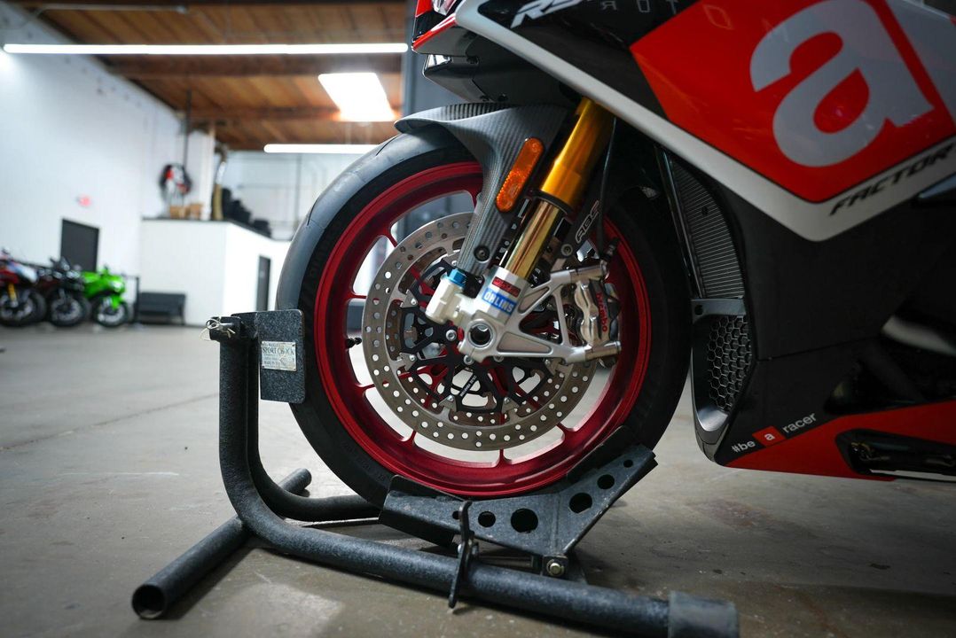 2016 Aprilia RSV4 RF