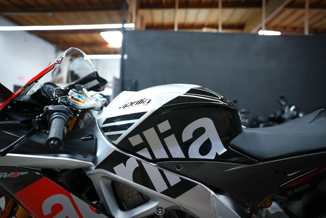 2016 Aprilia RSV4 RF