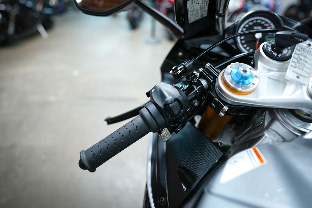 2016 Aprilia RSV4 RF
