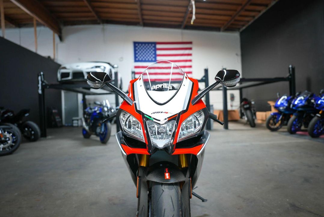 2016 Aprilia RSV4 RF
