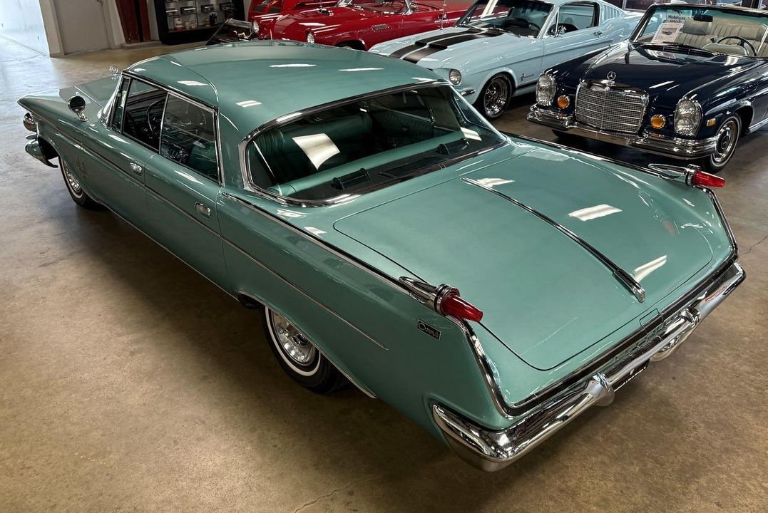 1962 Chrysler Imperial Crown