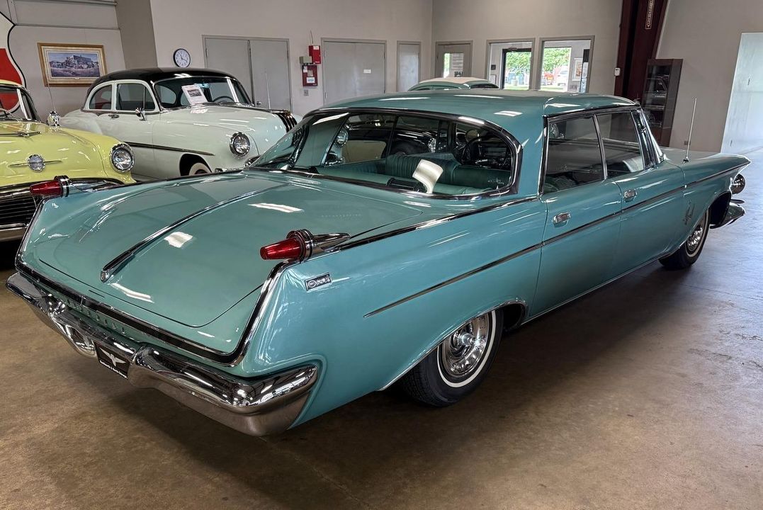 1962 Chrysler Imperial Crown