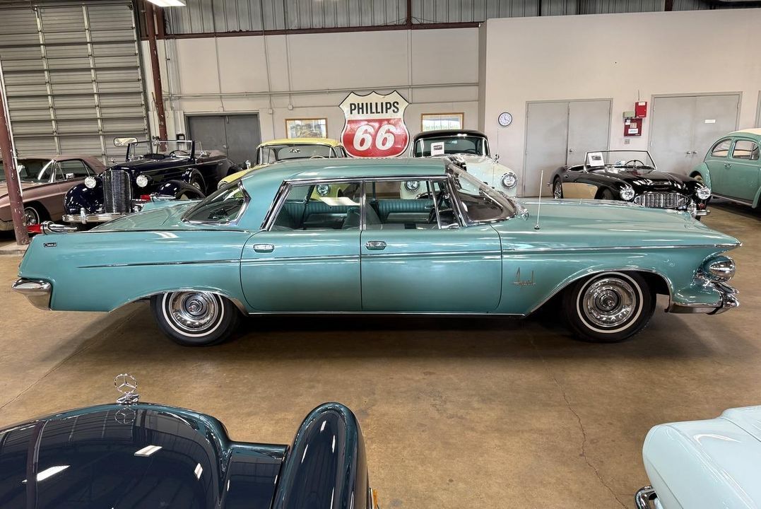 1962 Chrysler Imperial Crown