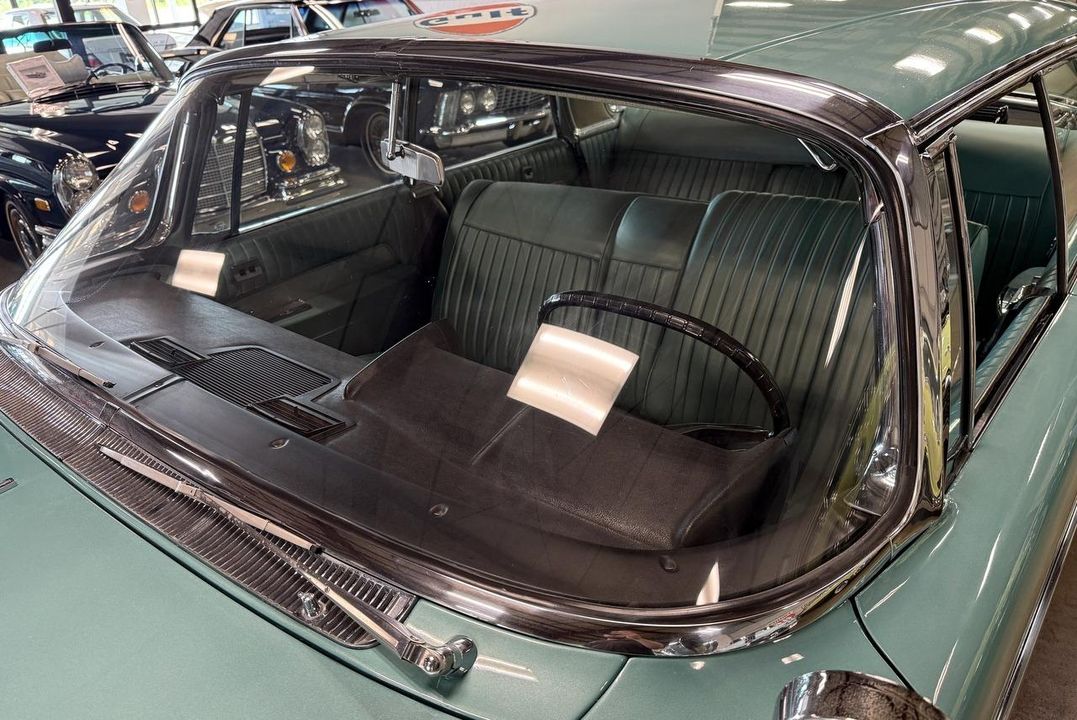 1962 Chrysler Imperial Crown