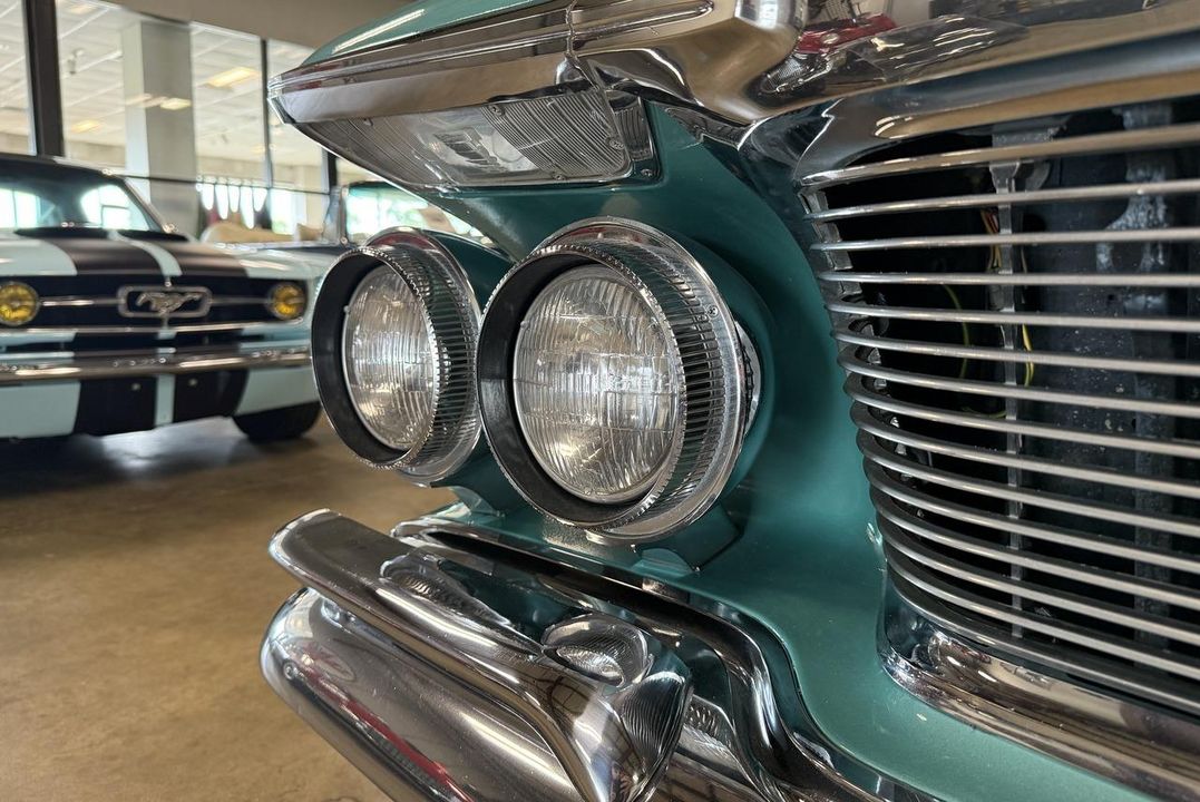1962 Chrysler Imperial Crown