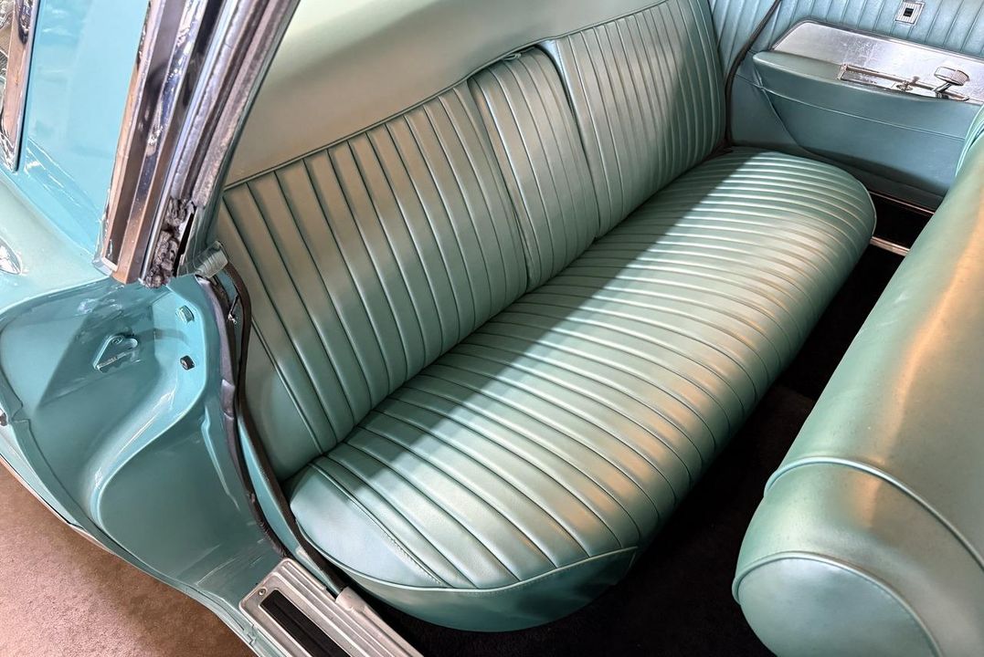 1962 Chrysler Imperial Crown