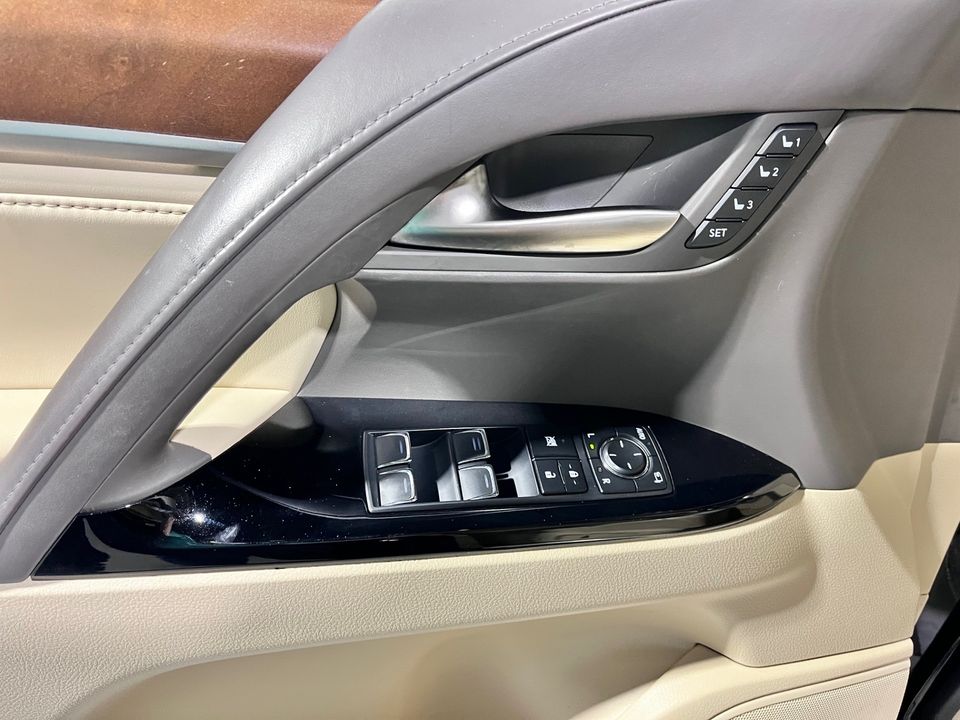 2020 Lexus LX 570 AWD W/3rd ROW