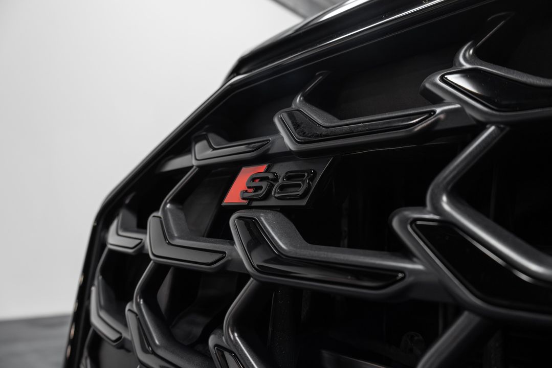 2023 Audi S8