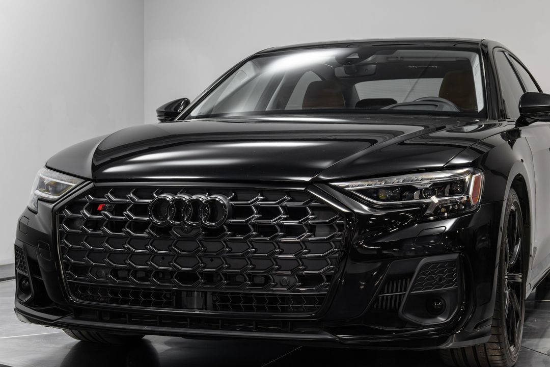 2023 Audi S8