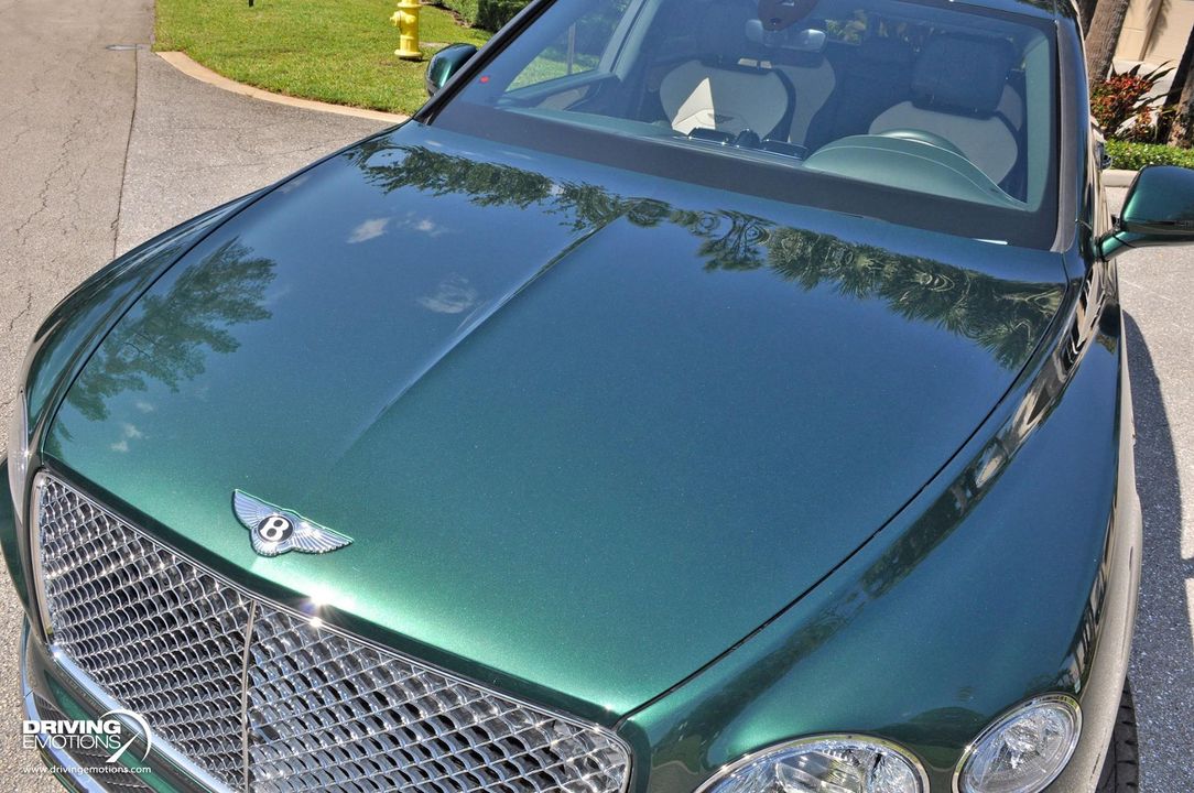 2022 Bentley Bentayga