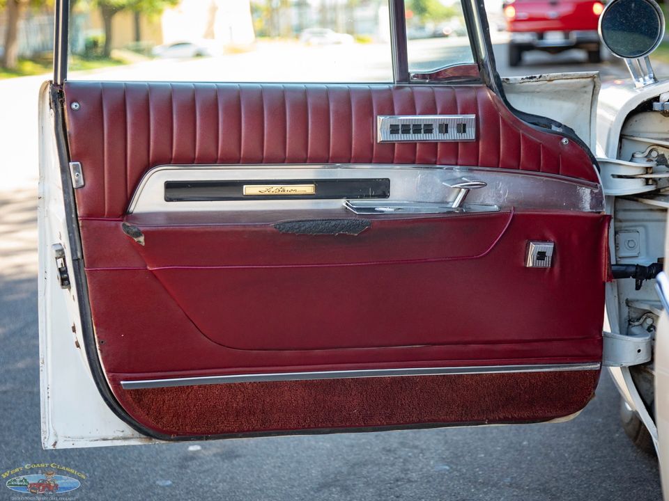 1962 Chrysler Imperial LeBaron So Hampton 4 Door Hardtop