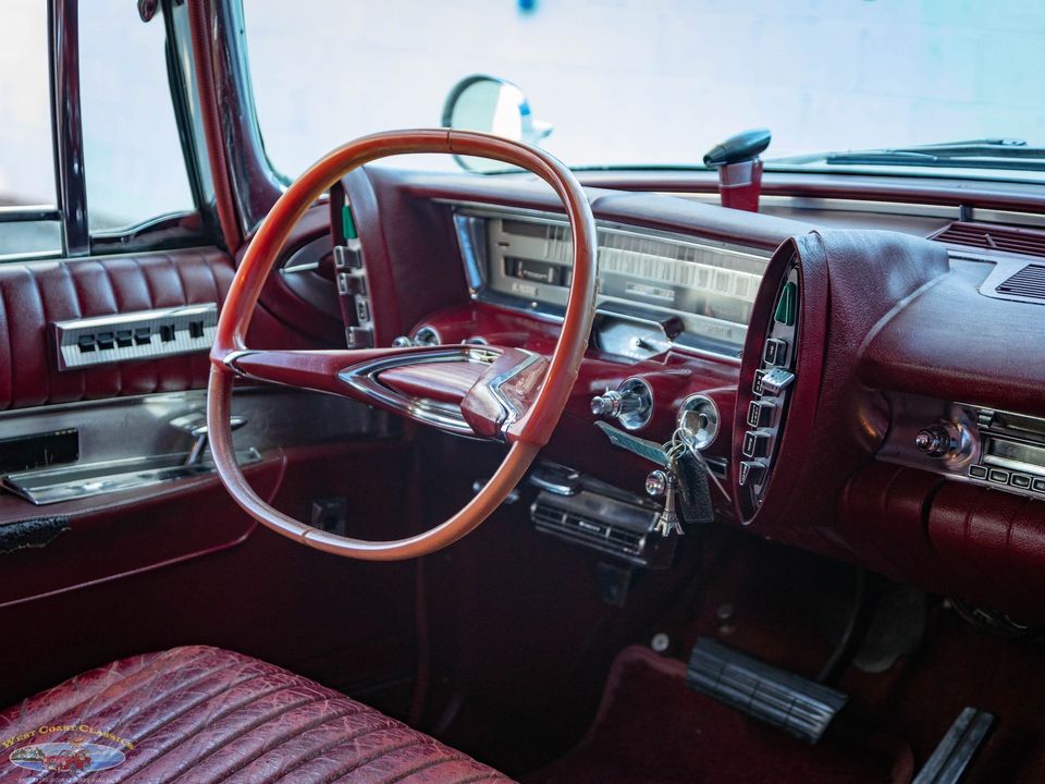1962 Chrysler Imperial LeBaron So Hampton 4 Door Hardtop