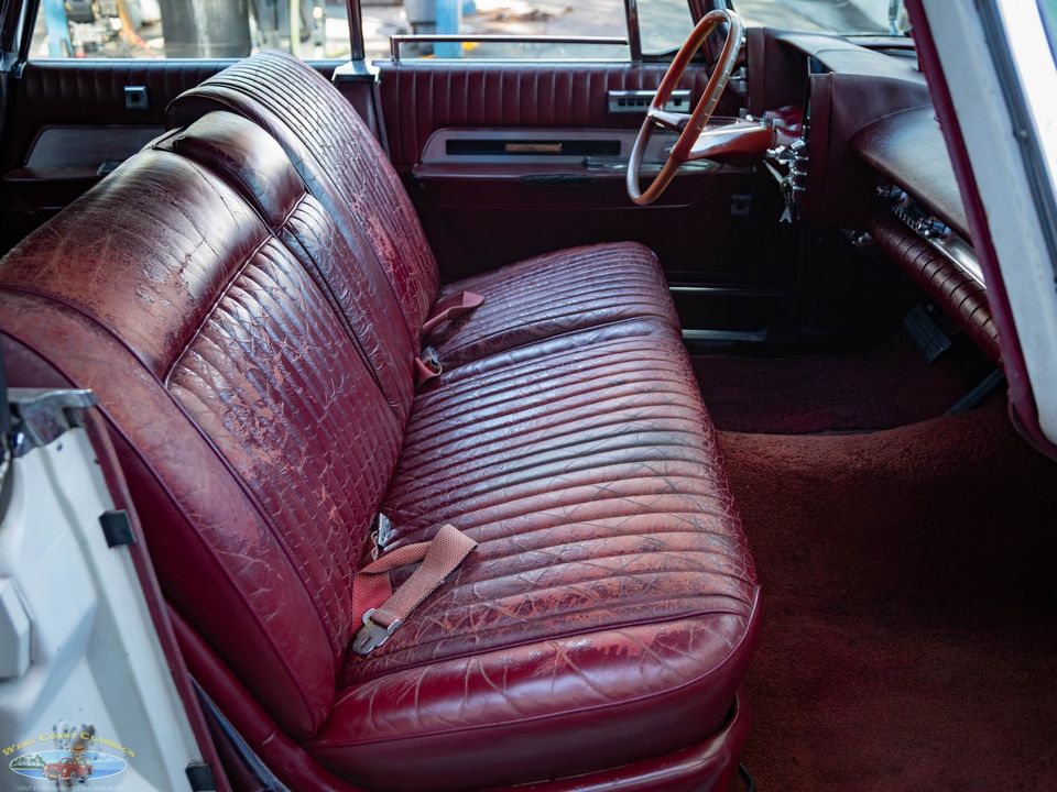 1962 Chrysler Imperial LeBaron So Hampton 4 Door Hardtop