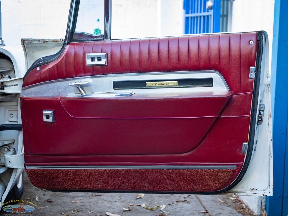 1962 Chrysler Imperial LeBaron So Hampton 4 Door Hardtop