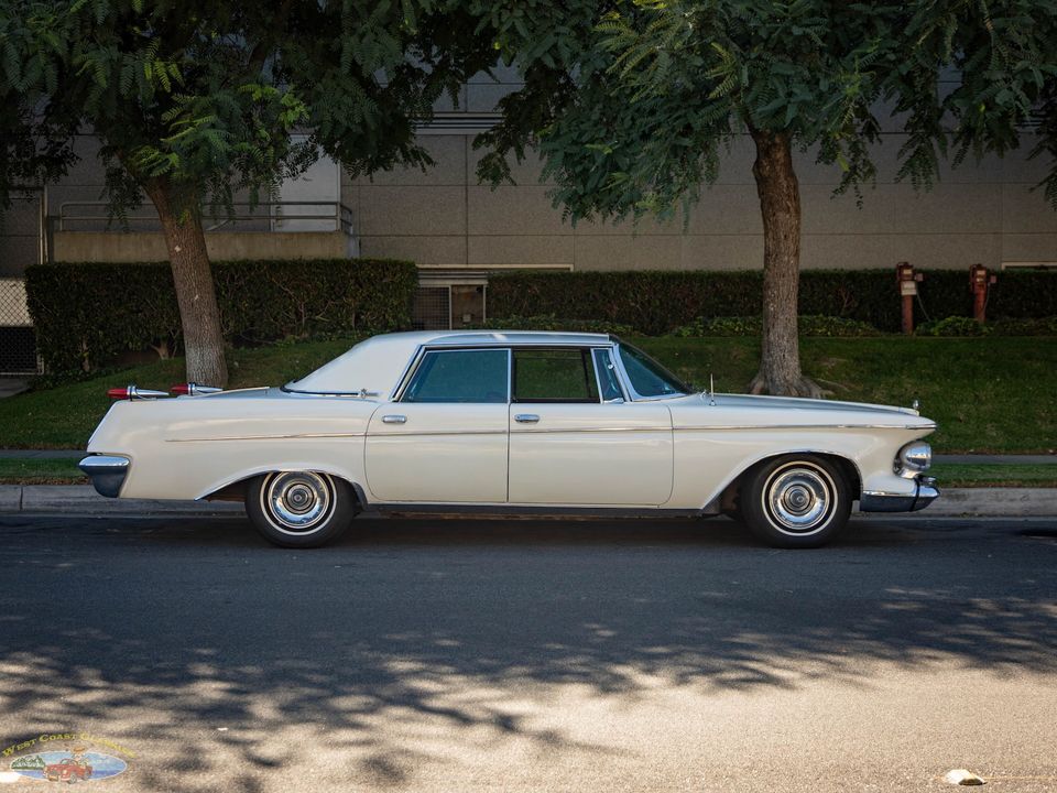 1962 Chrysler Imperial LeBaron So Hampton 4 Door Hardtop