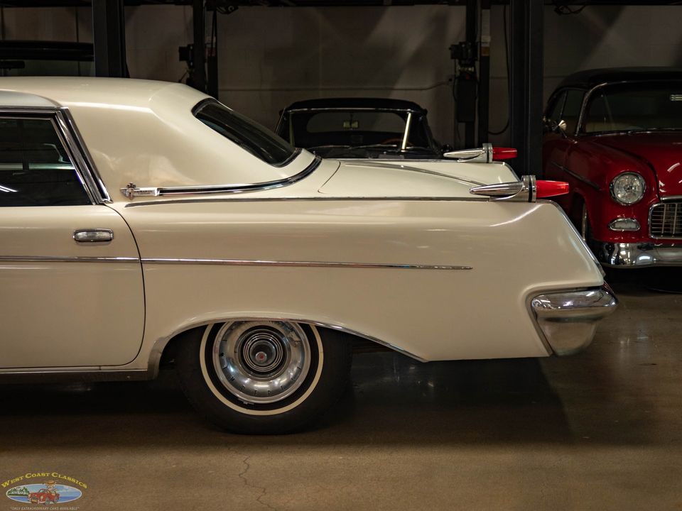 1962 Chrysler Imperial LeBaron So Hampton 4 Door Hardtop