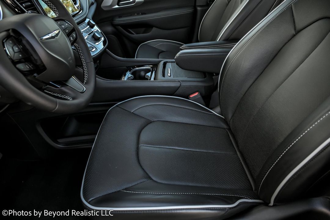 2025 Chrysler Pacifica