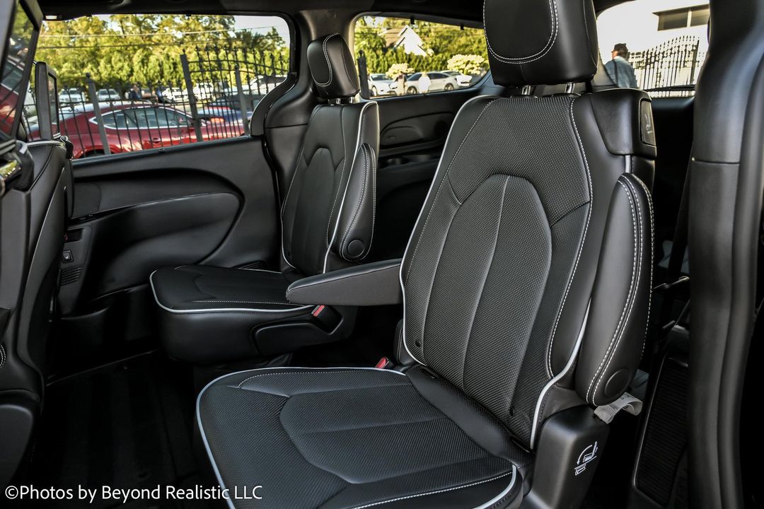 2025 Chrysler Pacifica