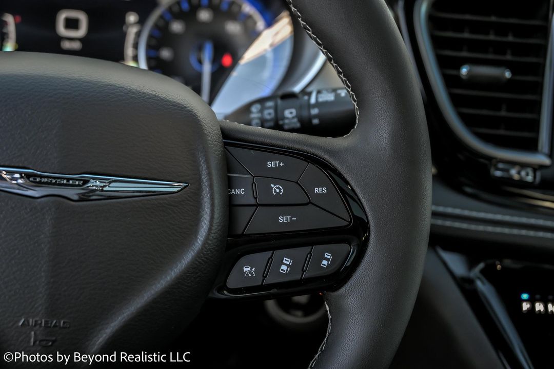 2025 Chrysler Pacifica